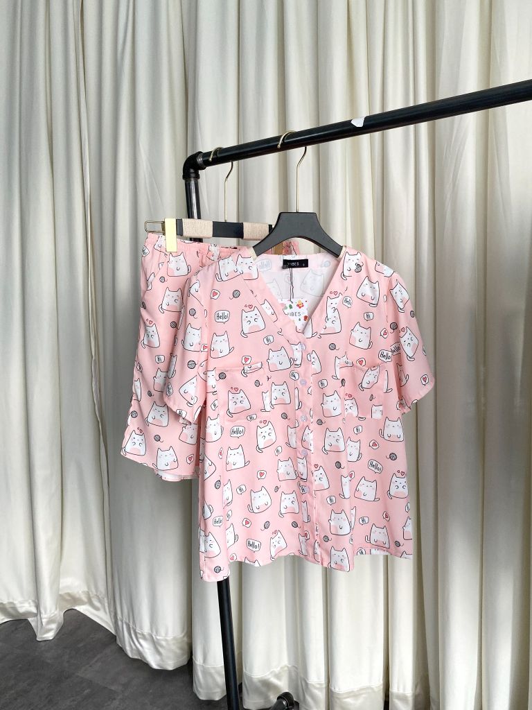 Pijama ngắn cổ V Vie Minnie Py Set
