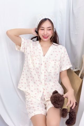 Pijama ngắn cổ V Vie Cream Py Set