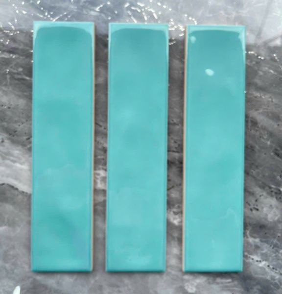Gạch thẻ ốp trang trí 68x280 68281 gợn sóng