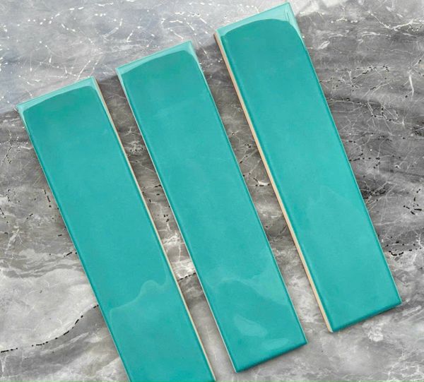 Gạch thẻ ốp trang trí 68x280 68282 gợn sóng