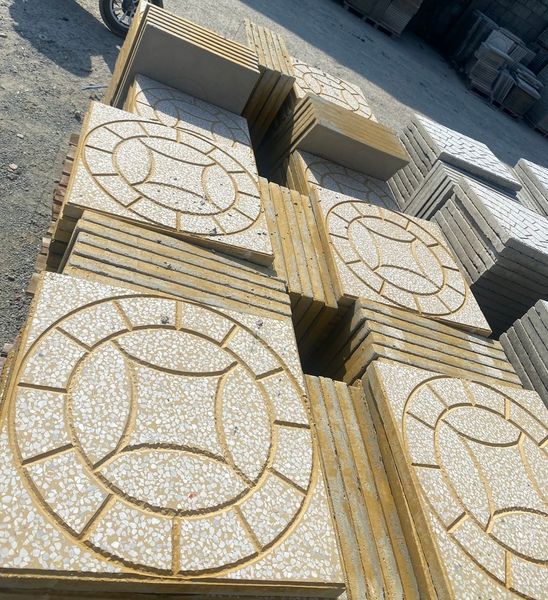 Gạch Vỉa Hè 40x40 Terrazzo Đồng Tiền Vàng