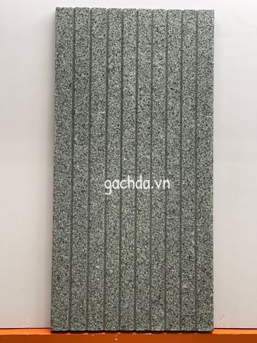 Đá lát sân Đen phú yên khò 30x60x1.8cm kẻ sọc