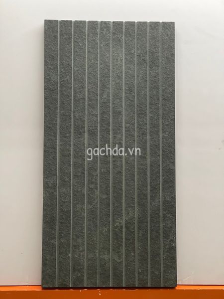 Đá lát sân Bazan ĐEN 30x60x2cm kẻ sọc