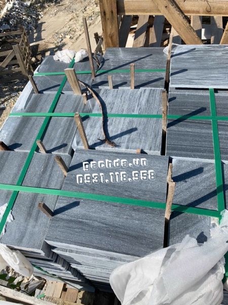 Đá sọc dưa mài hone 30x30x2cm ốp lát hồ bơi