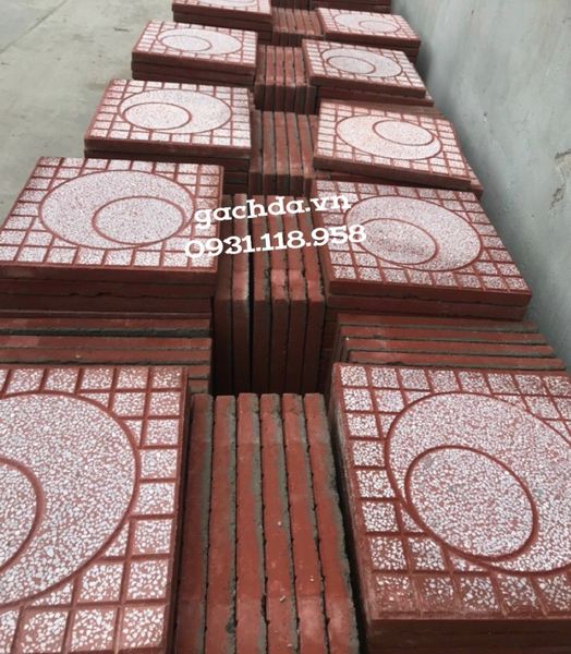 Gạch Vỉa Hè 40x40 Terrazzo mặt trăng Đỏ