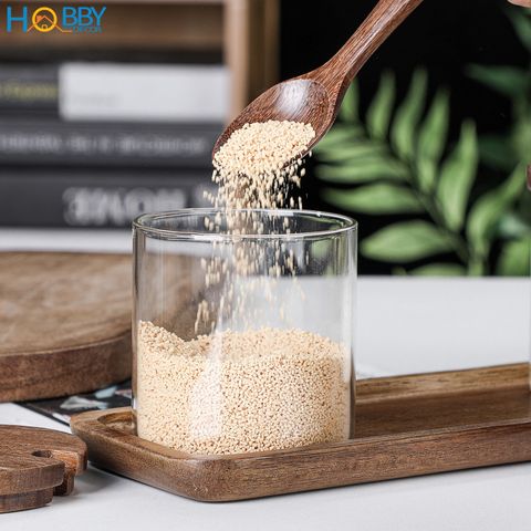 Combo 3 hủ gia vị thủy tinh kèm khay muỗng Hobby Home Decor HGV3D bằng gỗ keo - dung tích mỗi lọ 280ml