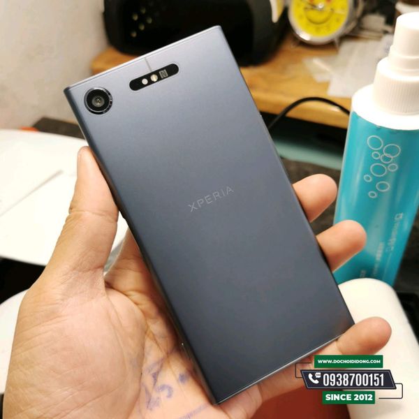 mieng-dan-ppf-sony-xperia-xz1-trong-nham-doi-mau-cao-cap