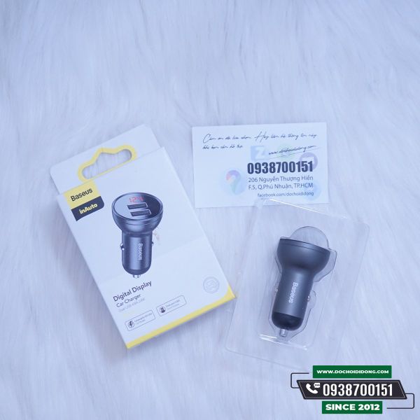 tau-sac-baseus-4-8a-24w-dung-tren-o-to