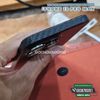 dan-skin-carbon-den-bao-ve-mat-lung-iphone-15-pro-max