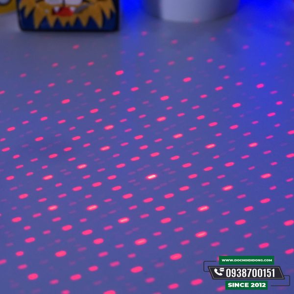 den-usb-trang-tri-tran-nha-tran-xe-o-to-nghin-sao-lap-lanh