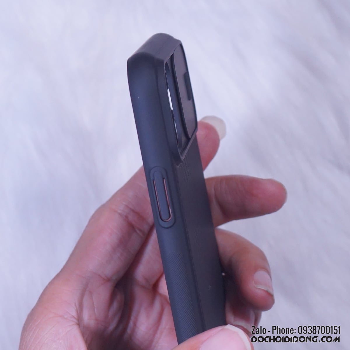 Ốp lưng trượt che camera iPhone 11 Pro Max Nillkin