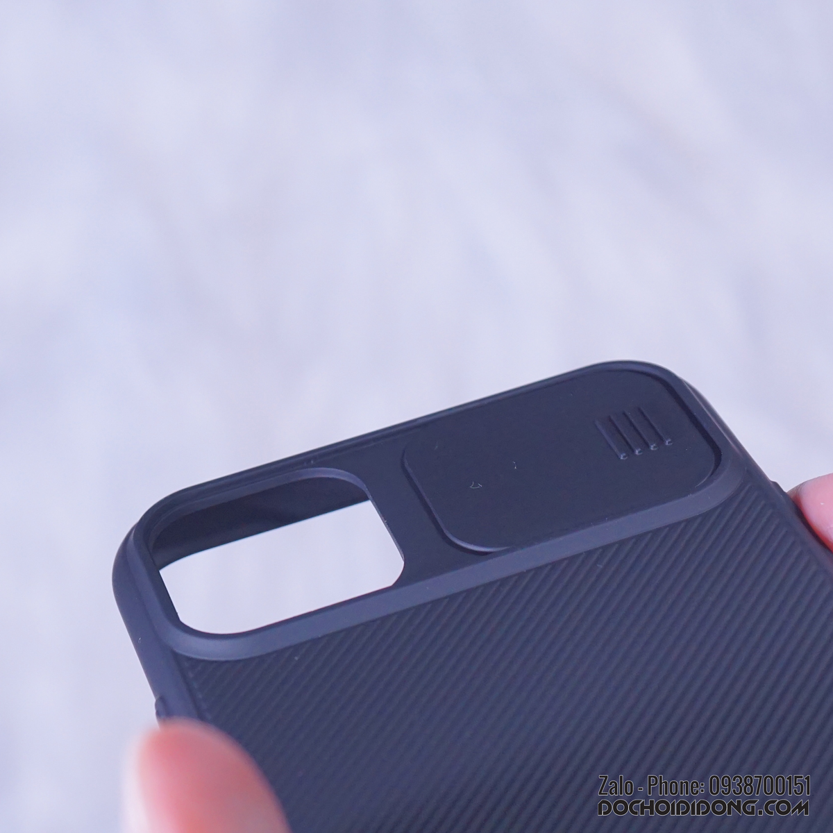 Ốp lưng trượt che camera iPhone 11 Pro Max Nillkin