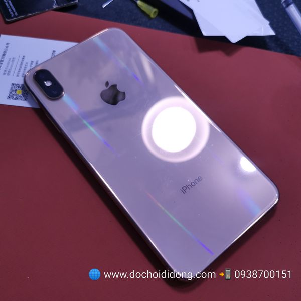 mieng-dan-mat-lung-co-vien-iphone-xs-max-trong-suot-doi-mau