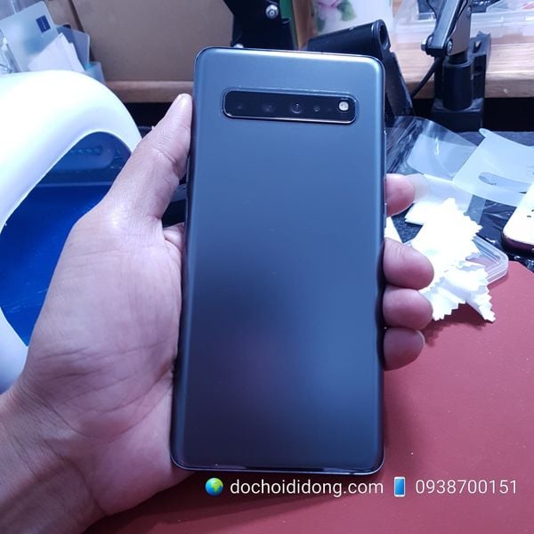 mieng-dan-lung-nham-trong-samsung-s10-5g-matte-flexible