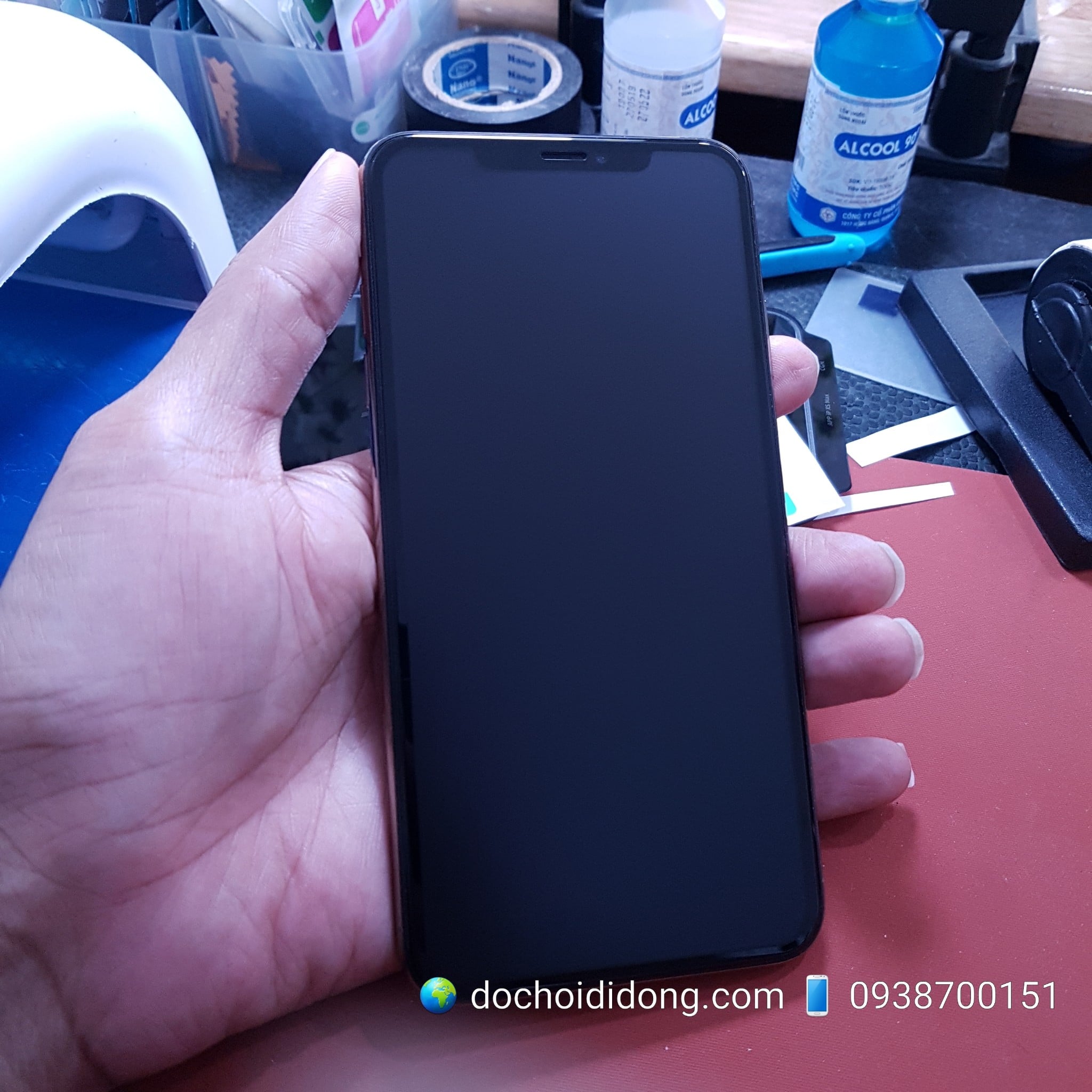 Miếng dán cường lực nhám chống vân tay iPhone XS Max Benks V Pro full màn hình