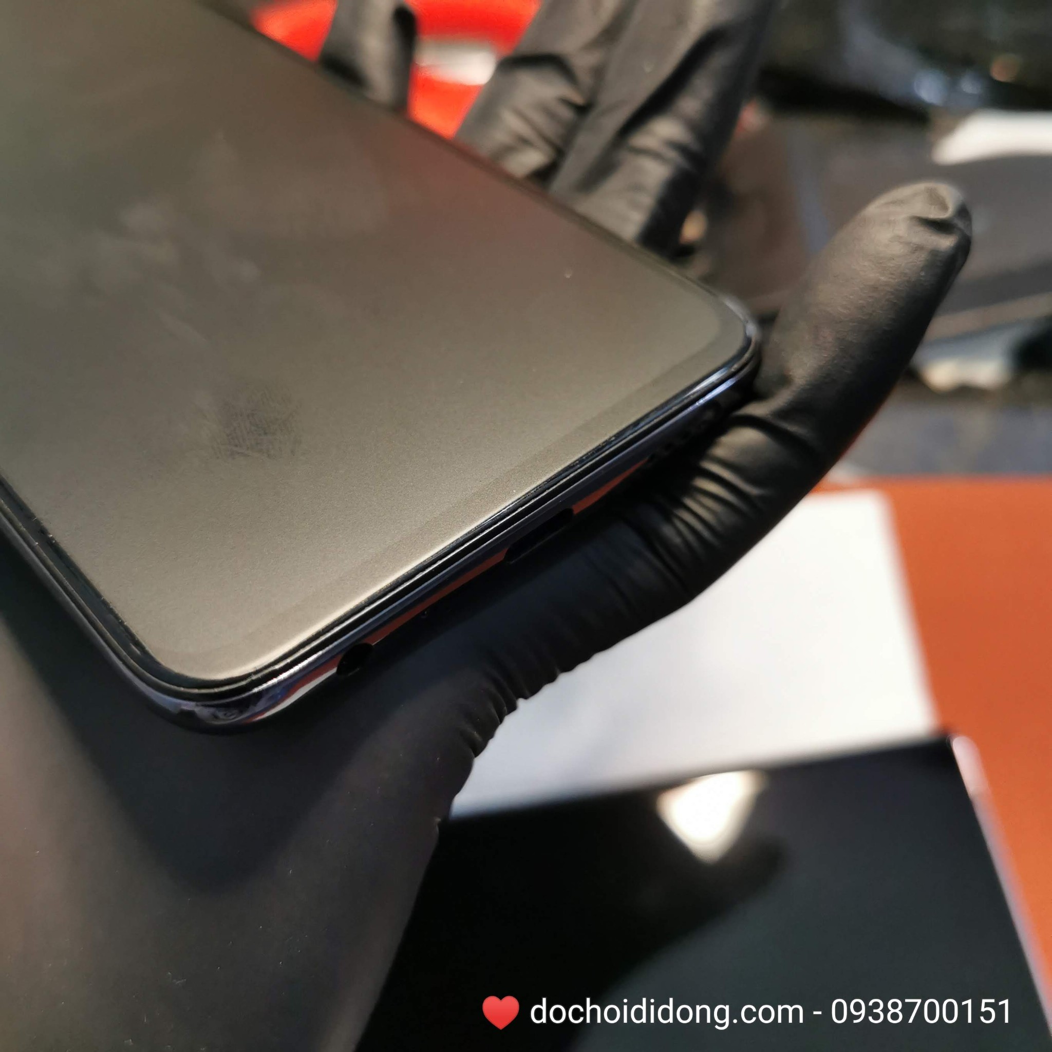 Miếng dán PPF Rock Vsmart Live trong, nhám, đổi màu cao cấp