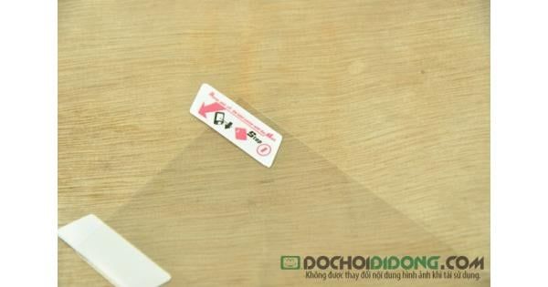 mieng-dan-man-hinh-blackberry-z10-chong-van-tay