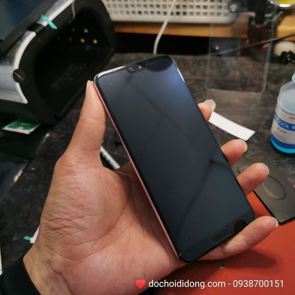 mieng-dan-ppf-rock-huawei-p20-pro-trong-nham-doi-mau-cao-cap