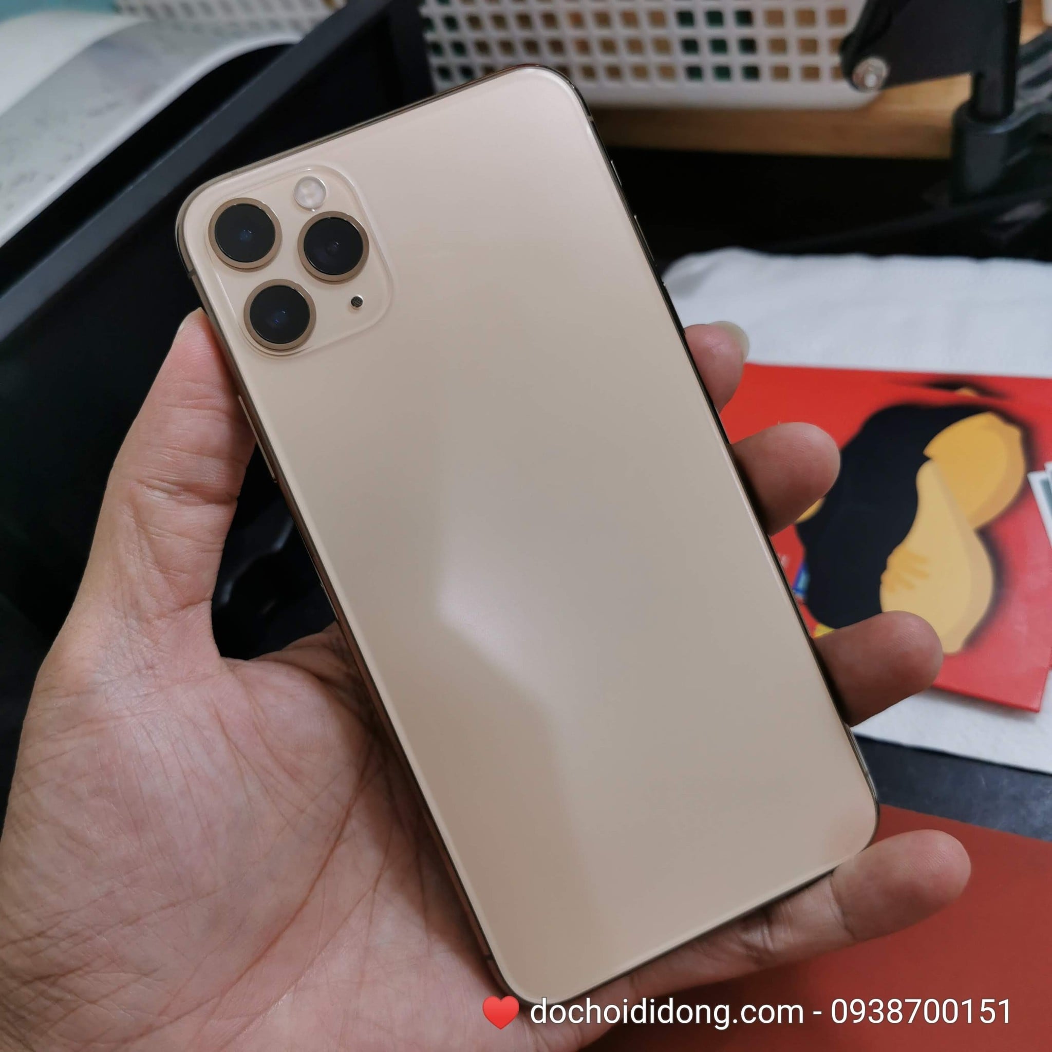 Miếng dán PPF Rock iPhone 11 Pro Max trong, nhám, đổi màu cao cấp