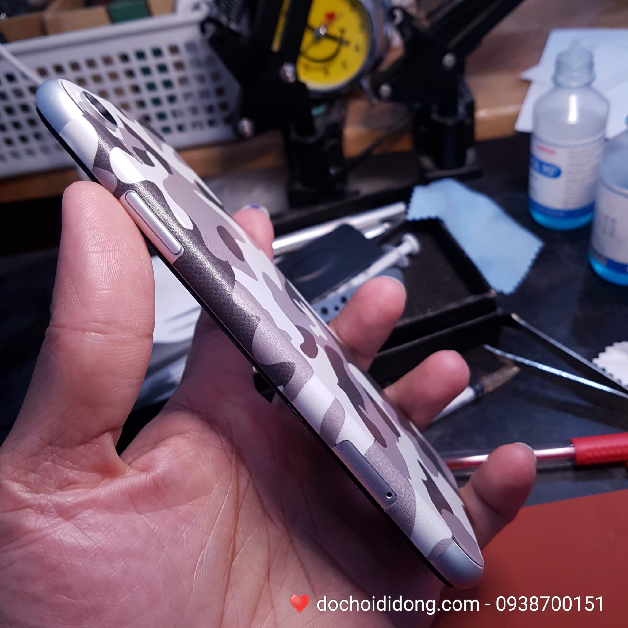 Miếng dán PPF Rock IPhone XR trong, nhám, đổi màu cao cấp