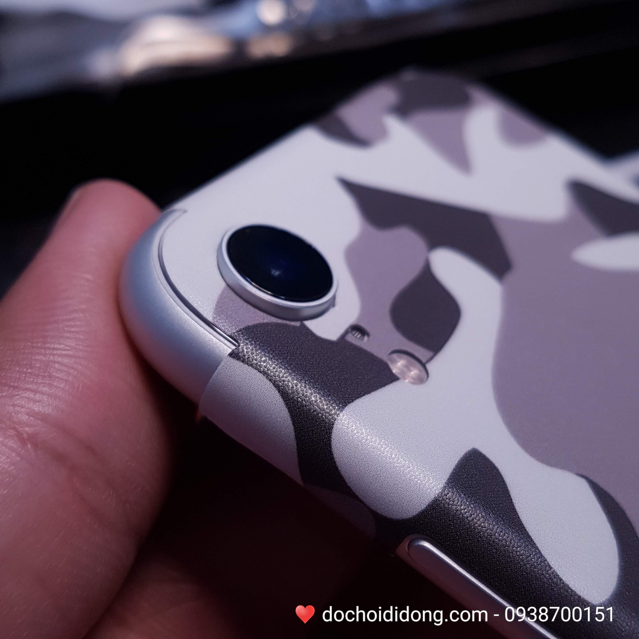 Miếng dán PPF Rock IPhone XR trong, nhám, đổi màu cao cấp