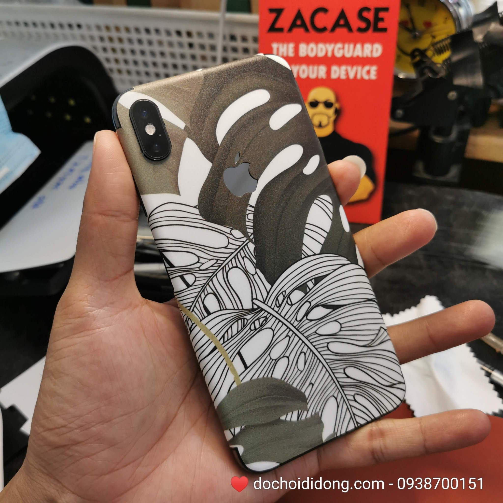 Miếng dán PPF Rock IPhone Xs Max trong, nhám, đổi màu cao cấp