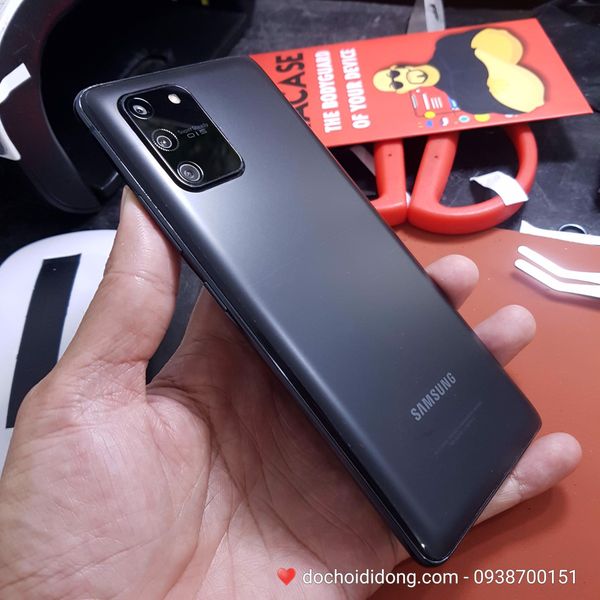 mieng-dan-ppf-rock-samsung-s10-lite-trong-nham-doi-mau-cao-cap