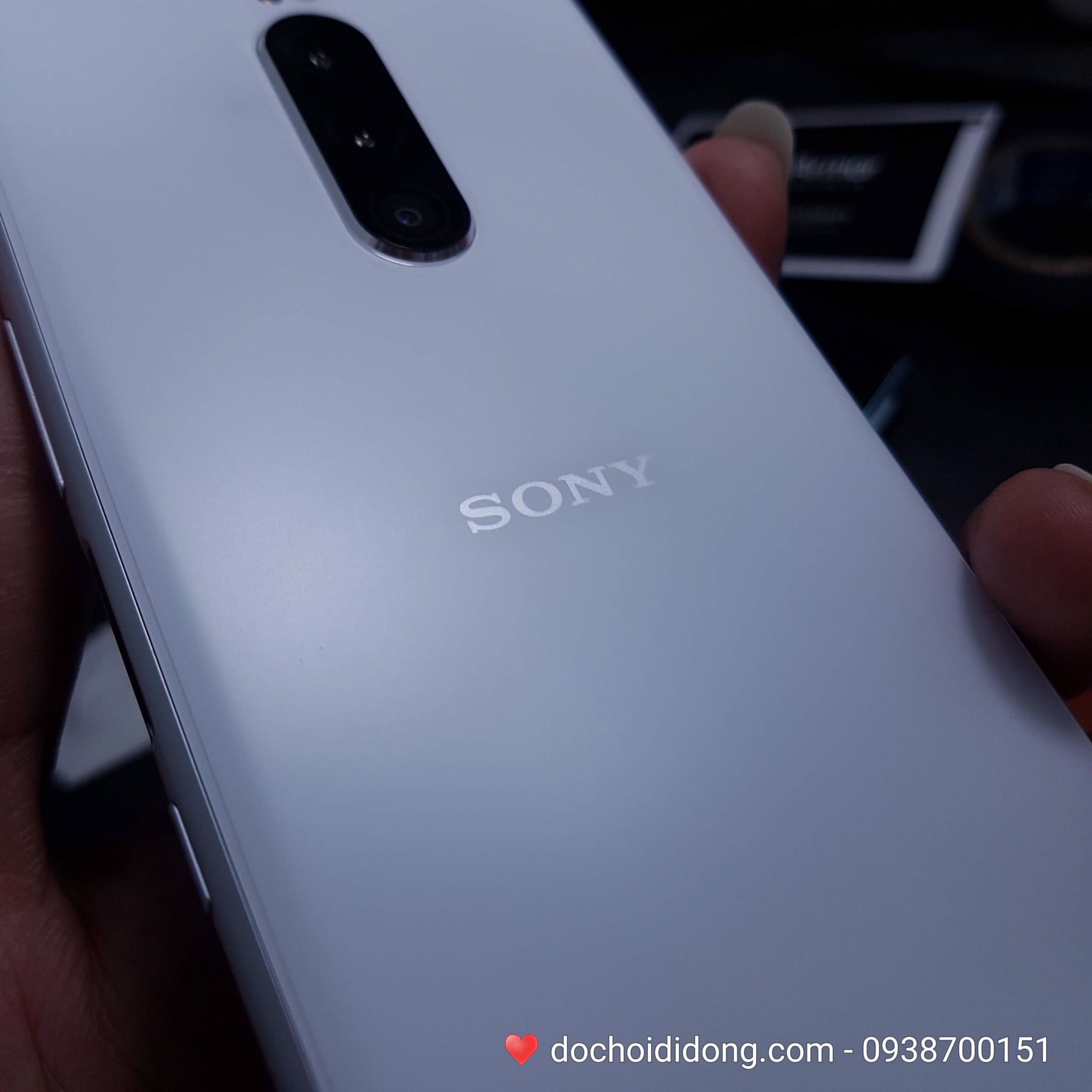 Miếng dán PPF Rock Sony Xperia 1 trong, nhám, đổi màu cao cấp