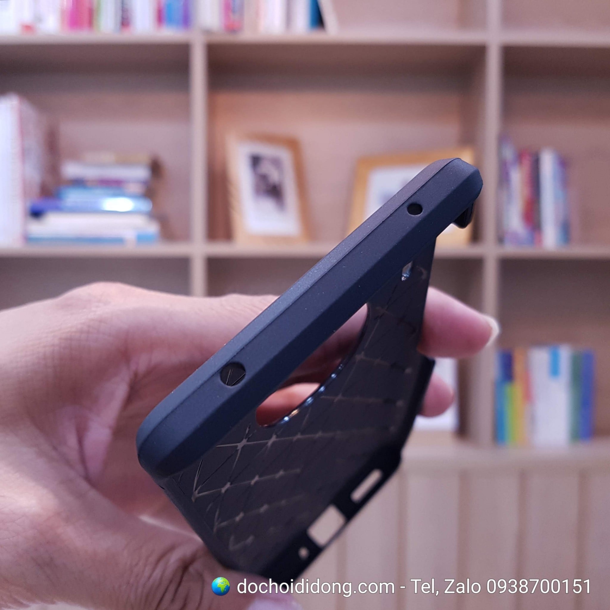 Ốp lưng Huawei Mate 30 Pro Likgus dẻo sọc kim loại chống sốc