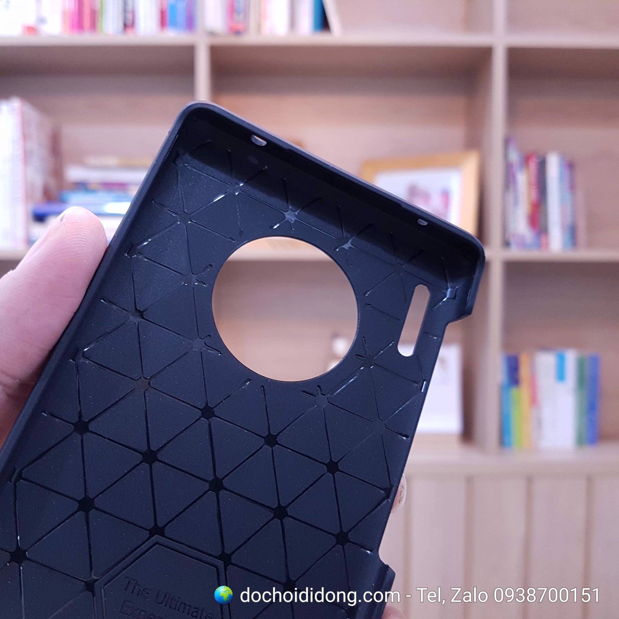 Ốp lưng Huawei Mate 30 Pro Likgus dẻo sọc kim loại chống sốc