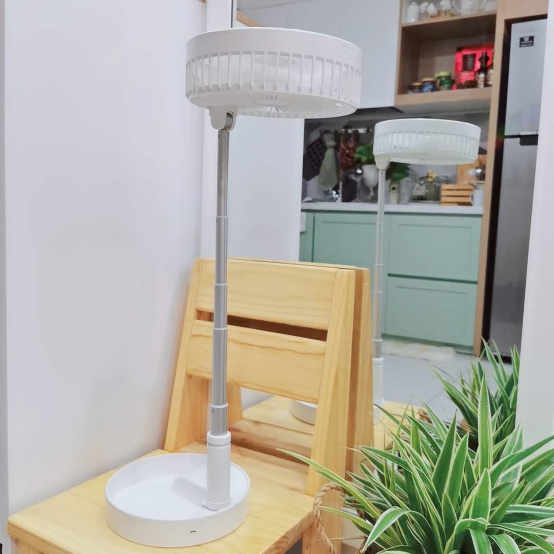 Quạt Xếp Siêu Gọn Cao Cấp Pin 7200 Mah