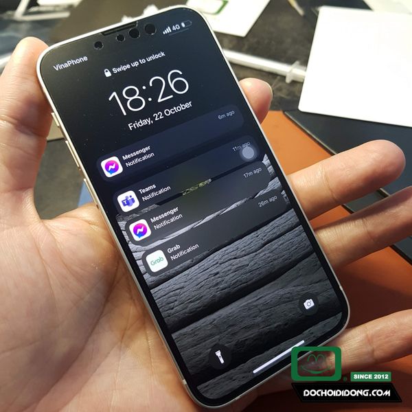 mieng-dan-ppf-hydorgen-iphone-13-mini-trong-nham-doi-mau-cao-cap