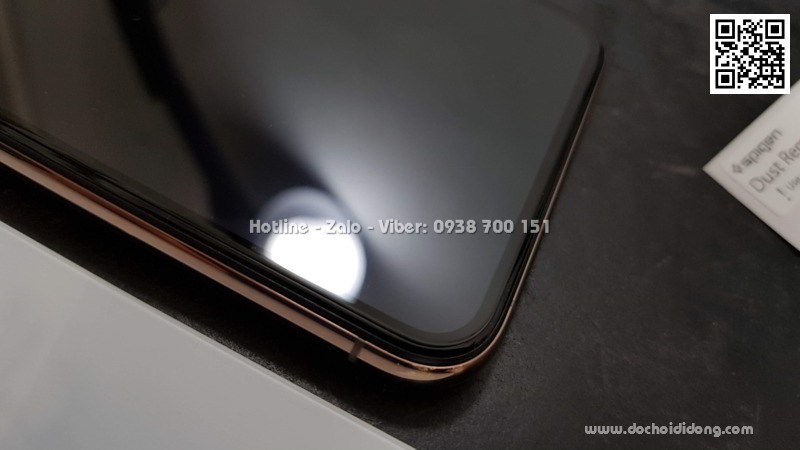 Miếng dán cường lực full màn hình iPhone XS Max Spigen 2.5D dùng cho ốp chống sốc