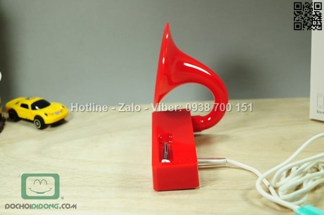 Dock sạc kiêm loa kèn iPhone 4 4S Ozaki iSuppli chính hãng