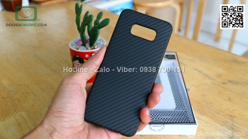 Ốp lưng Samsung Galaxy S8 Plus Nillkin carbon