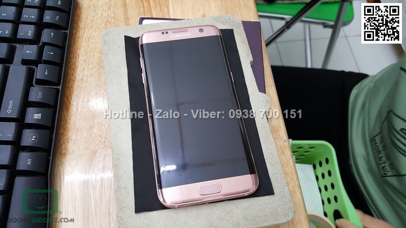 Miếng dán màn hình Samsung S7 Edge Skinomi full screen loại trong