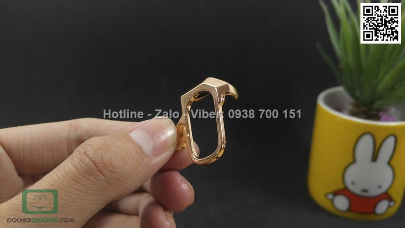 Ốp lưng iPhone 7 Barde kim loại có nhẫn đeo