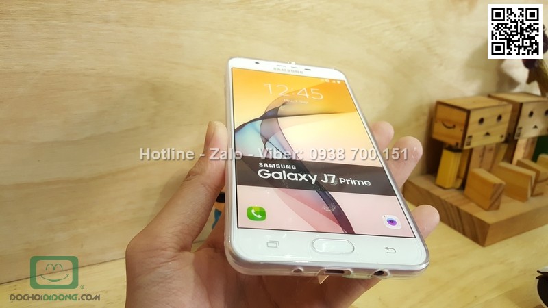 Ốp lưng Samsung Galaxy J7 Prime đính đá hình hoa