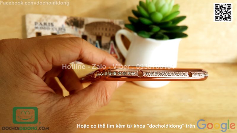 Ốp lưng iPhone 7 Plus đính đá hình con công