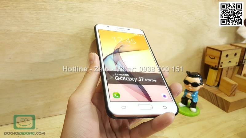 Ốp lưng Samsung Galaxy J7 Prime Nillkin vân sần