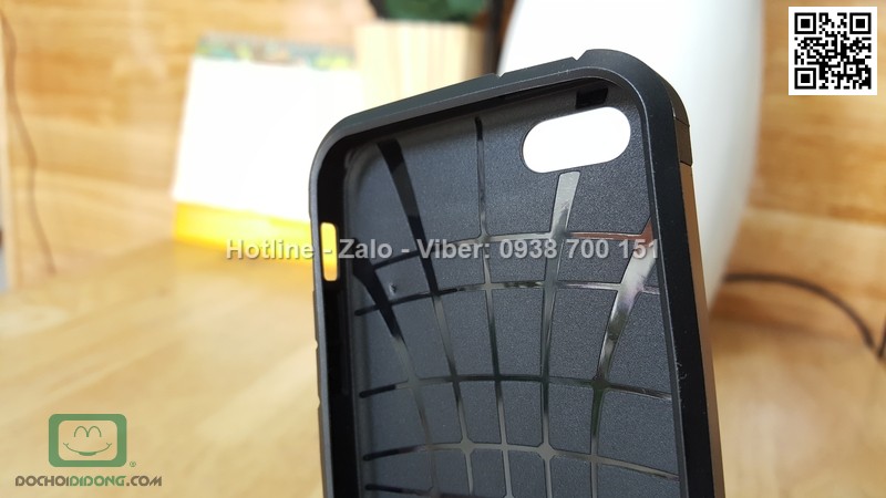 Ốp lưng iPhone 5C SGP chống sốc