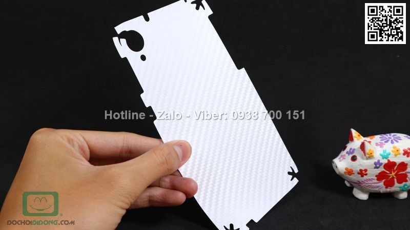Miếng dán mặt sau HTC Desire 820 Carbon