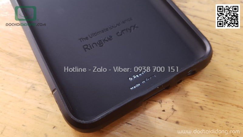 Ốp lưng Samsung Galaxy A8 2018 Ringke Onyx
