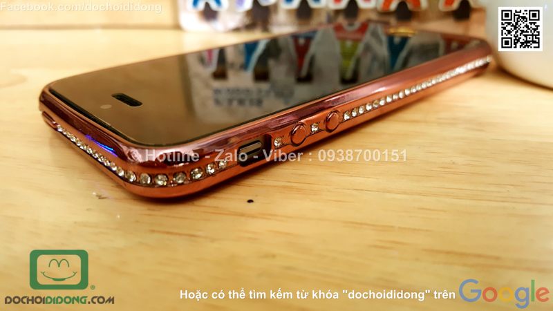 Ốp lưng iPhone 5 5s SE đính đá hình con công