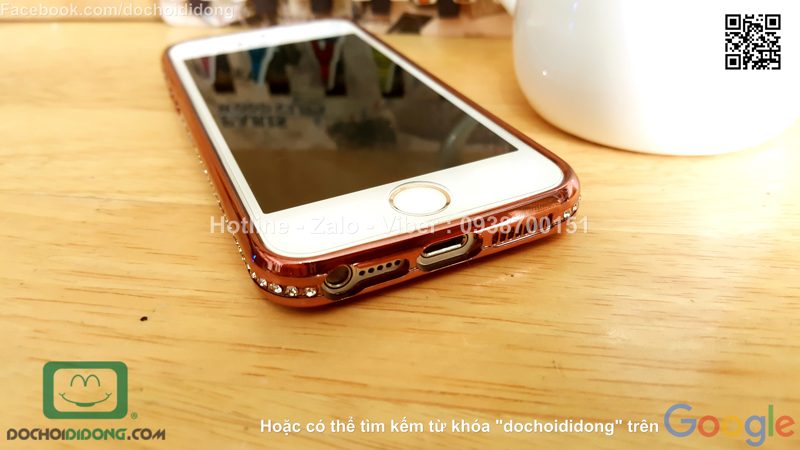 Ốp lưng iPhone 5 5s SE đính đá hình con công