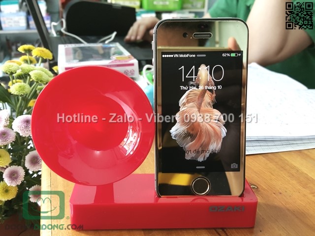 Dock sạc kiêm loa kèn iPhone 4 4S Ozaki iSuppli chính hãng