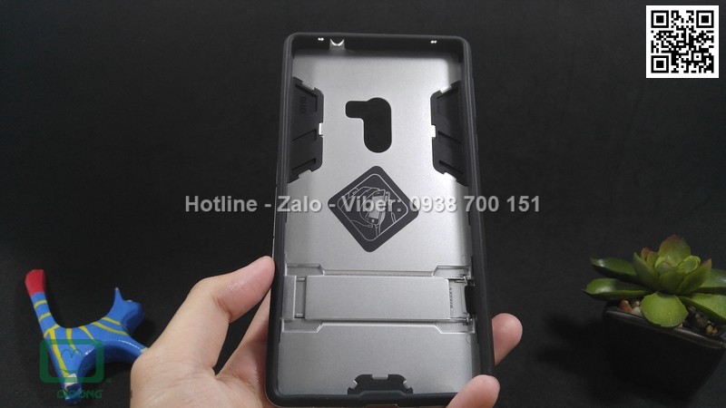 Ốp lưng Xiaomi Mi Mix Iron Man chống sốc có chống lưng