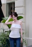 Quần jean xanh da trời phối ống loe