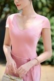 Đầm ôm lụa cổ V dáng midi