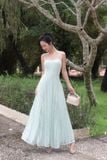 Đầm xòe ren xanh hai dây dáng midi